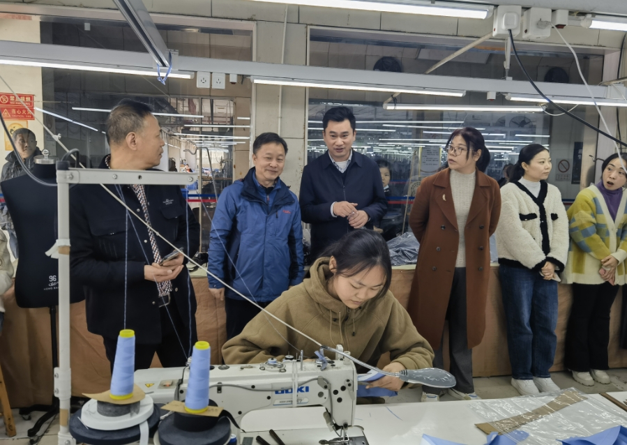 “竞”显身手，赛出水平 ——兴湘集团第二届职工技能竞赛服装制作技能赛在公司举行