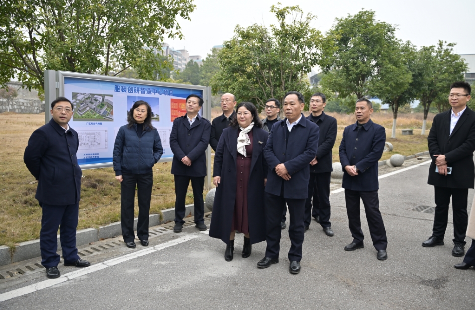 省公安厅警务保障部主任刘湘奇到湘安实业调研指导工作